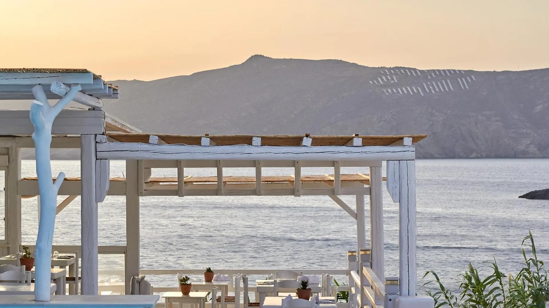 Mykonos Lolita, A Grecotel Resort To Live Mykonos Town 3*,
